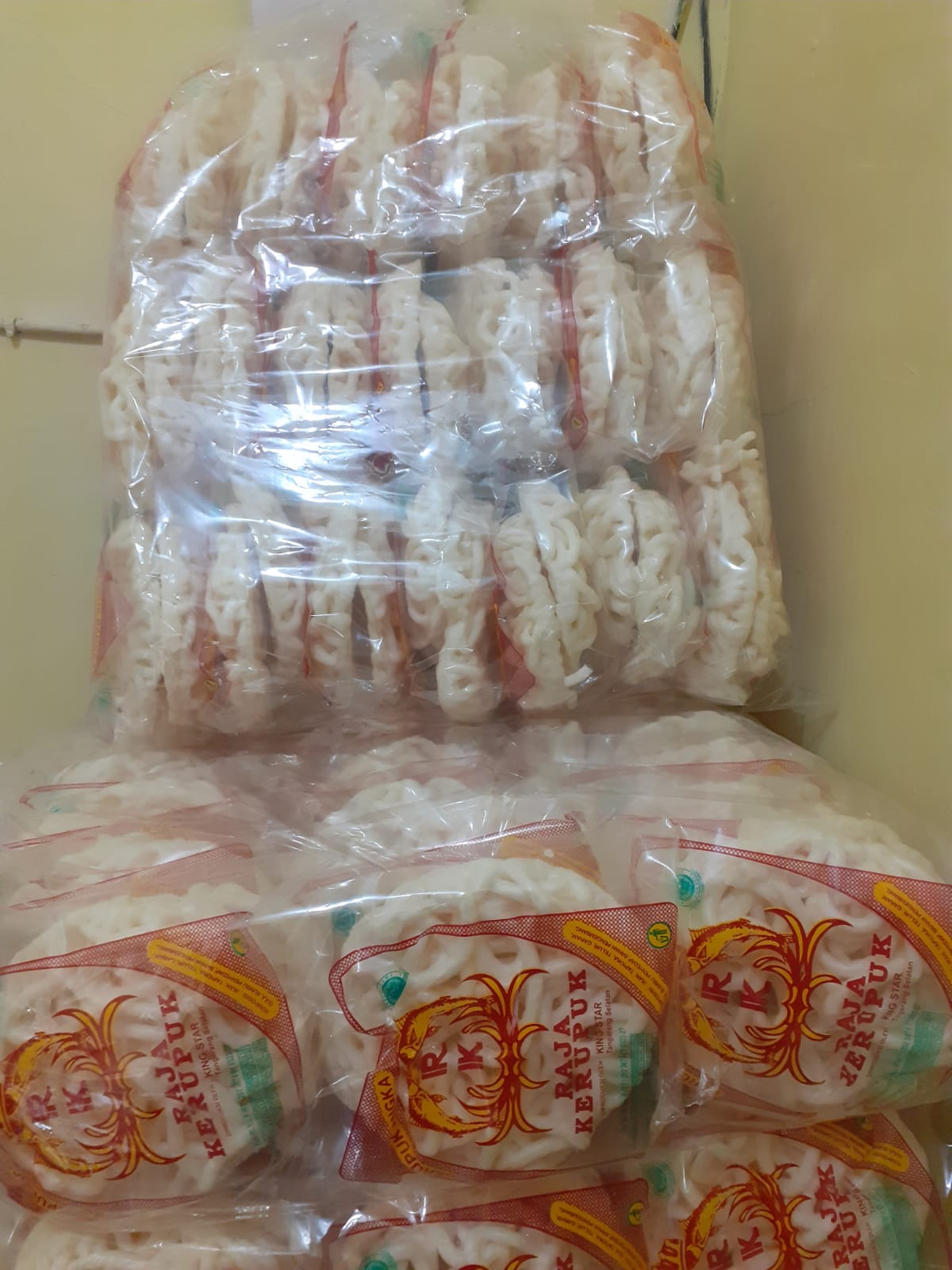 Raja Kerupuk di Tambora Jakarta Barat